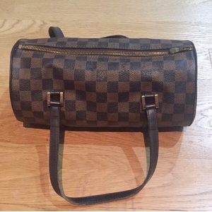 LOUIS VUITTON
Damier Papillon